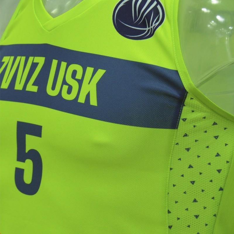 Camiseta Femenina Maite Cazorla ZVVZ USK Praha Amarilla