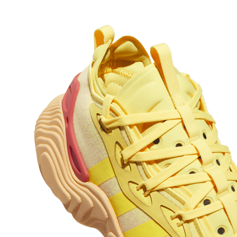 Zapatilla de Baloncesto Adidas Trae Young 3 "Caution"