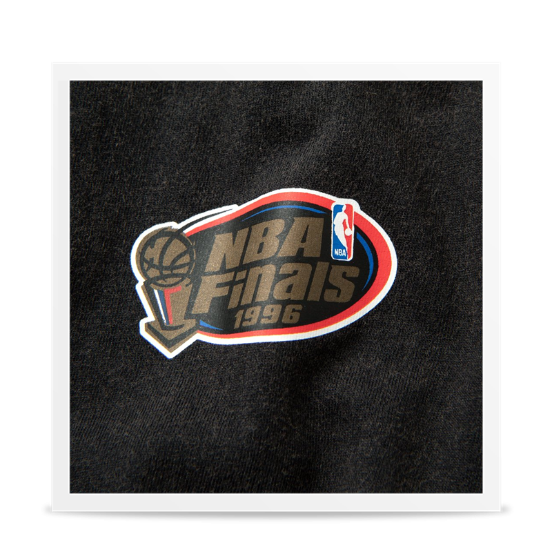 Camiseta Worn Logo Chicago Bulls